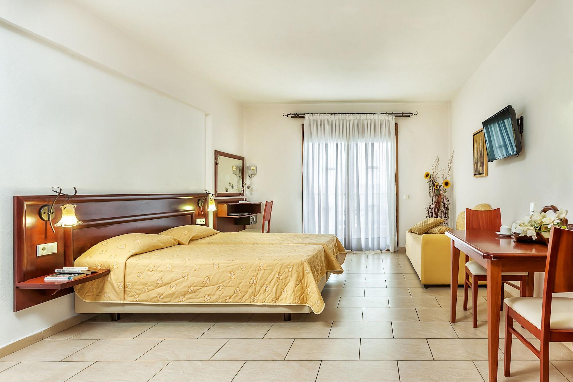 Nereides Hotel Hanioti Bagian luar foto